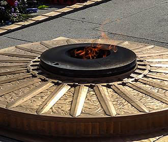 Arc de Triomphe Eternal Flame