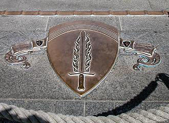 Arc de Triomphe shield