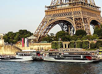 Vedettes de Paris Eiffel Tower