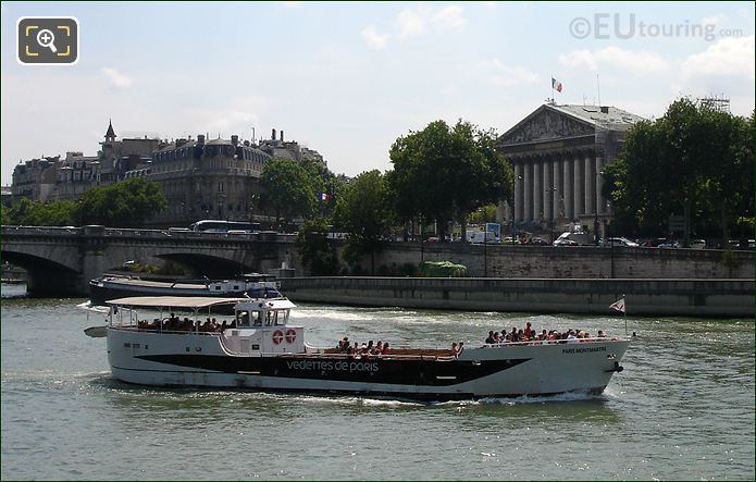 Vedettes de Paris boat and Palais Bourbon