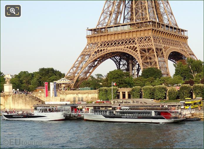 Boats at the Vedettes de Paris dock 