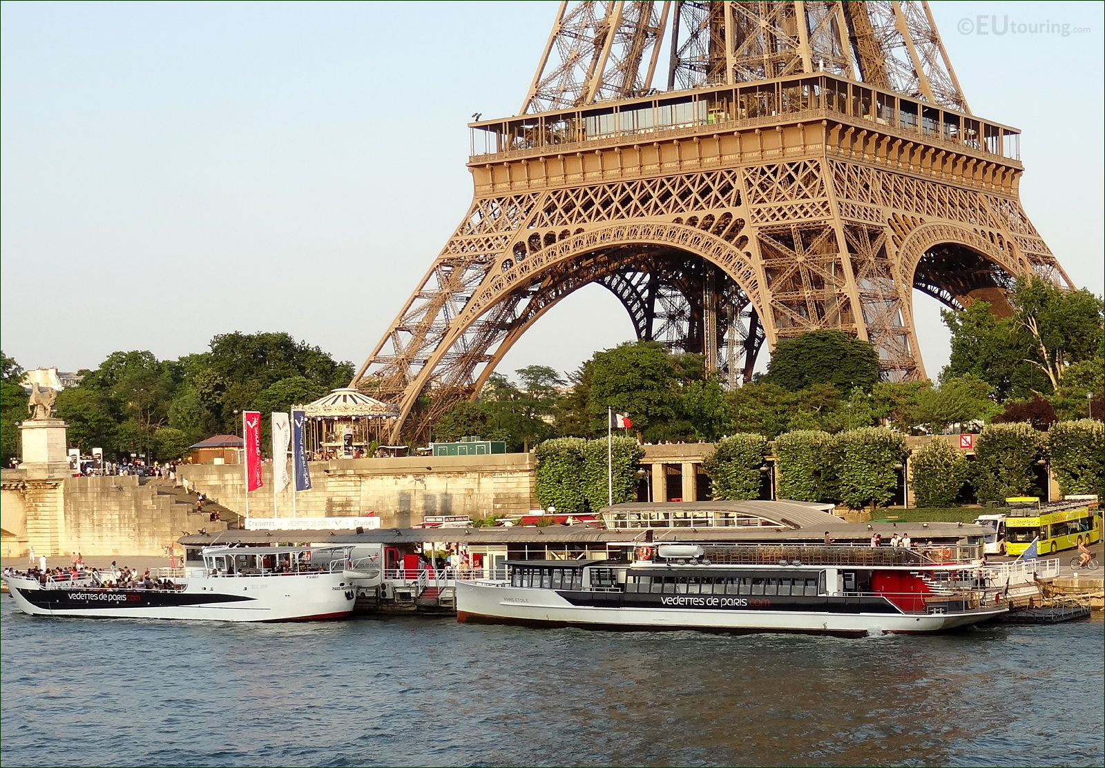 vedettes de paris sightseeing cruise