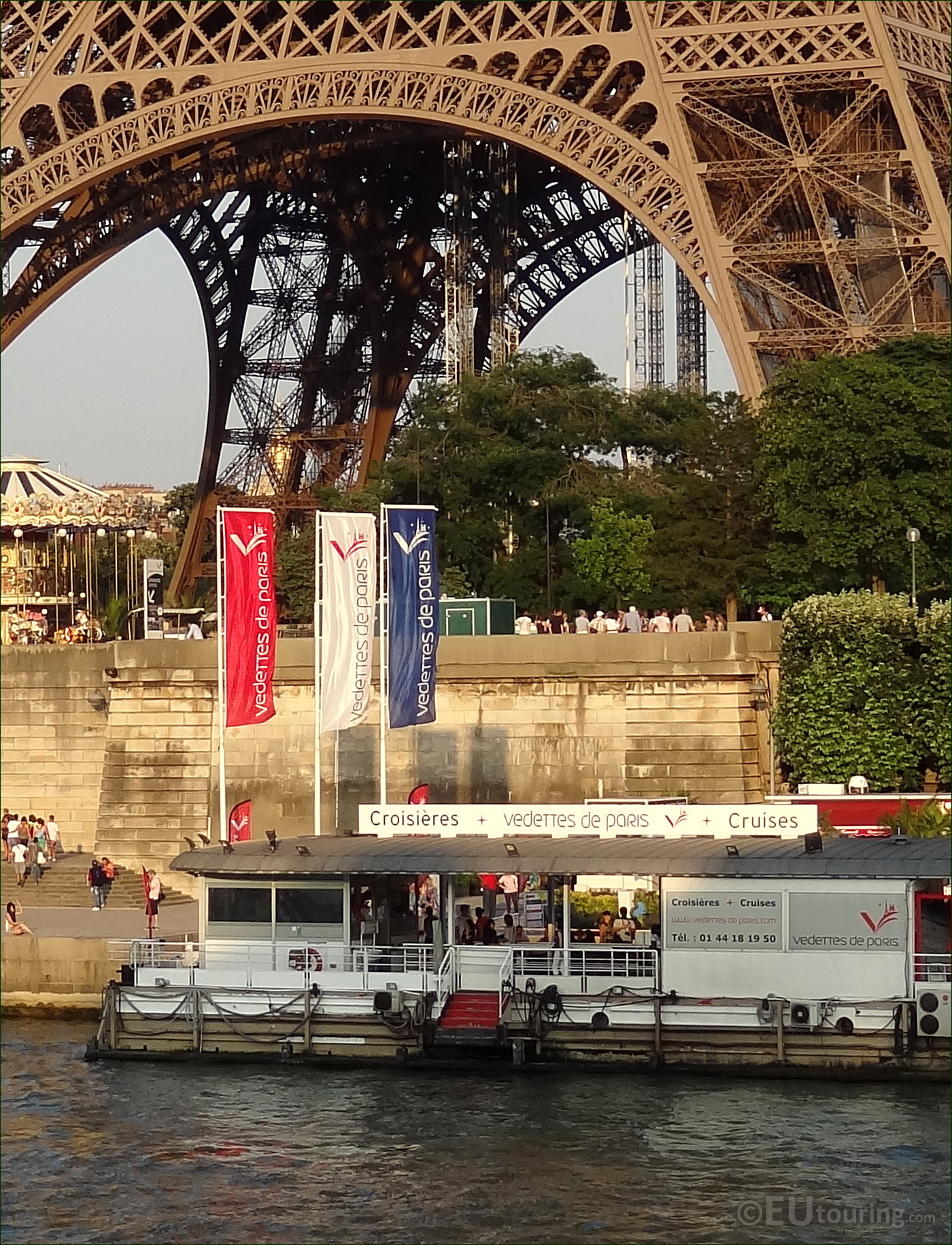 vedettes de paris sightseeing cruise