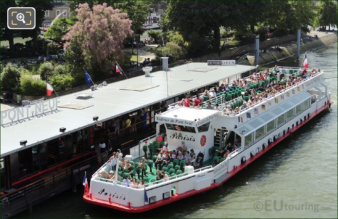 Vedettes du Pont Neuf Boat the Parisis