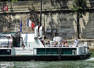 Vedettes Pont-Neuf boat