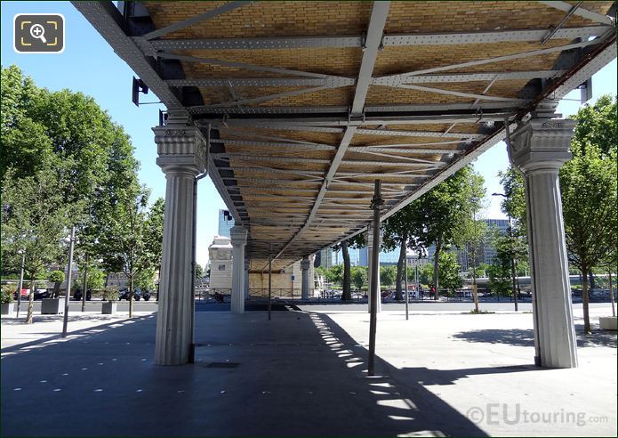 Viaduc d'Austerlitz underneath side