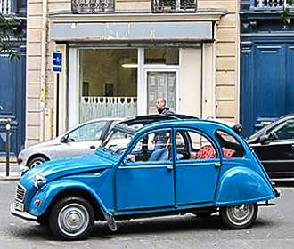 Vintage 2CV Paris Tour