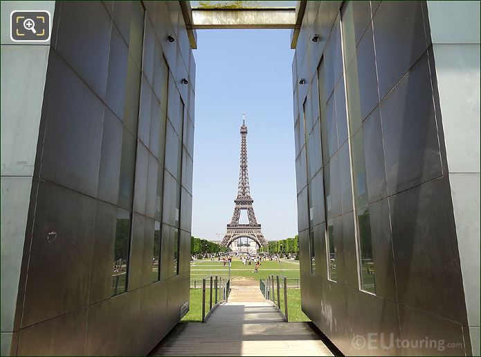 Le Mur Pour La Paix to Champ de Mars